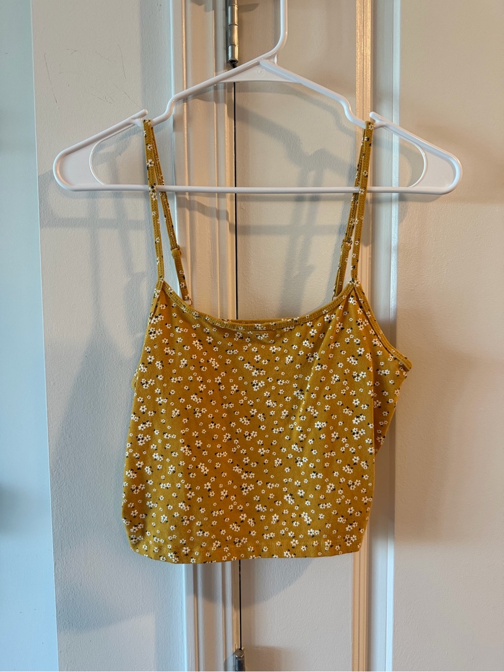American Eagle Outfitters Yellow Floral Tank